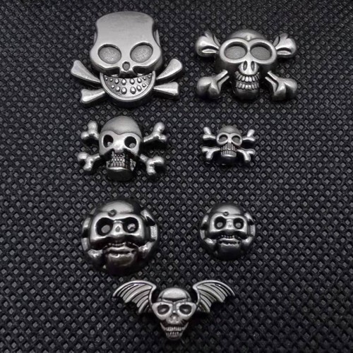 Factory Wholesale Diy Retro Punk Ancient Silver Little Ghost Head Rivet Buckle For Shoes Plating Belt Bags