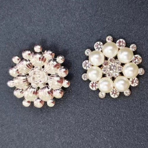 Women's Fashion Metal Shoe Buckle With Crystal Rhinestone And Pearl Elegant Accessory